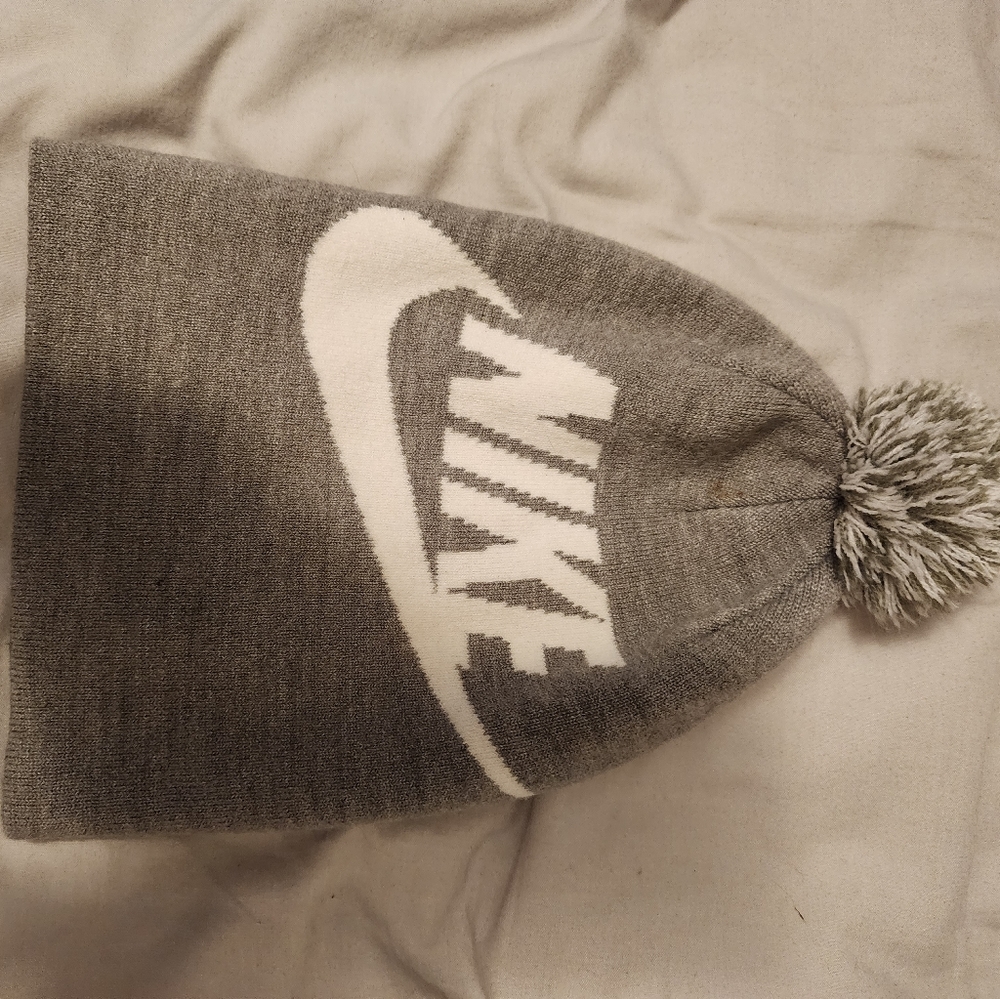 Nike| toque/hat, euc.